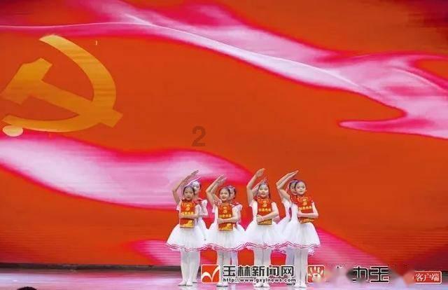 探秘冷知识,尽在走在街上男人总是看女人代表什么? 女人总是看男人代表什么?冷知识分享平台!